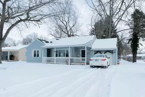 5223 Standish Dr, Fort Wayne, IN 46806