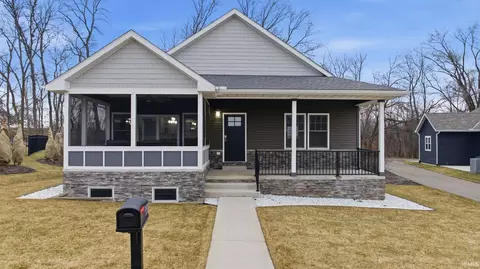 3331 Blarney Dr, South Bend, IN 46628