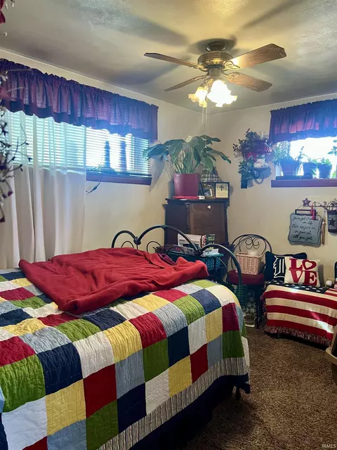 Bedroom - 533 E State Hwy 60, Mitchell, IN 47446 photo 1 of 4