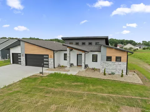 53284 Winfield Ct, Bristol, IN 46507