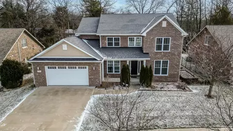 273 S Roaring Fork Dr, Bloomington, IN 47401