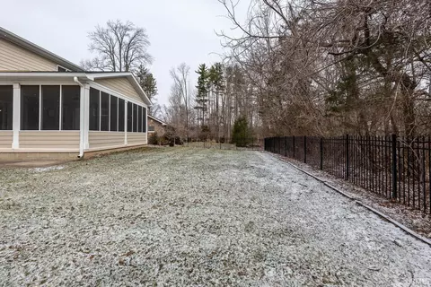 Exterior - 273 S Roaring Fork Dr, Bloomington, IN 47401 photo 5 of 5