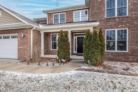 Exterior - 273 S Roaring Fork Dr, Bloomington, IN 47401 photo 2 of 5