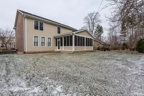 Exterior - 273 S Roaring Fork Dr, Bloomington, IN 47401 photo 4 of 5