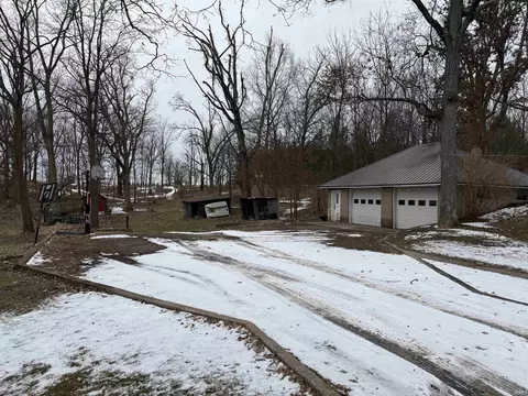 Exterior - 5860 N 600 E, Howe, IN 46746 photo 5 of 9