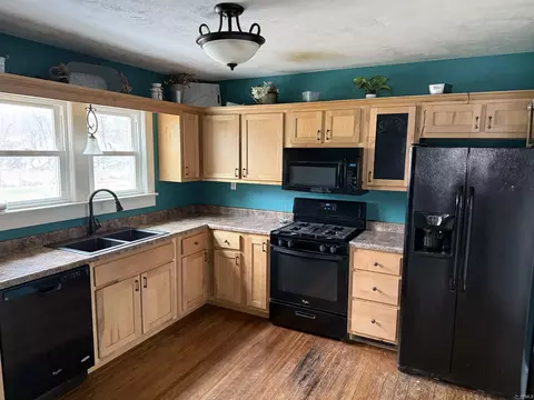Kitchen - 5860 N 600 E, Howe, IN 46746 photo 2 of 2