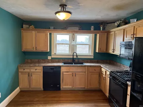 Kitchen - 5860 N 600 E, Howe, IN 46746 photo 1 of 2