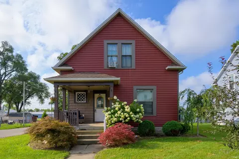 1103 W Oak St, Union City, IN 47390
