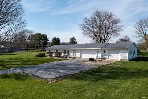 29705 New Rd, North Liberty, IN 46554