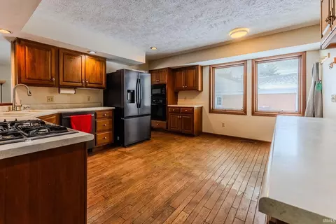 Kitchen - 1452 Inez St, Wabash, IN 46992 photo 1 of 4