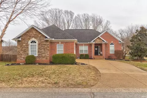 4288 Hilldale Dr, Newburgh, IN 47630