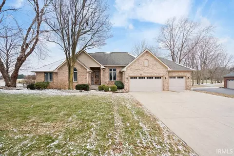 945 Meadow Run Ct, Russiaville, IN 46979