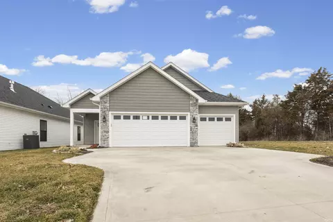 6309 Becker Dr, Fort Wayne, IN 46835