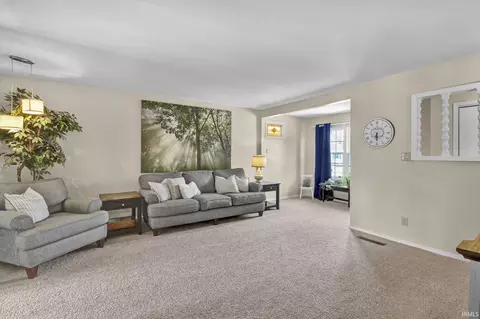 307 Devonshire Dr, Kokomo, IN 46901 photo 5
