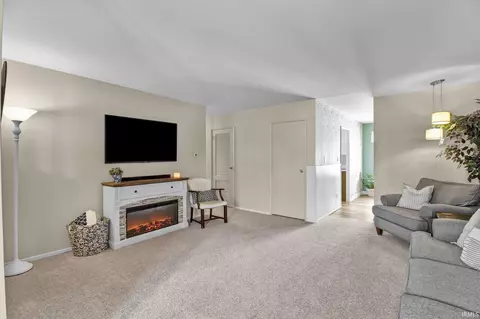 307 Devonshire Dr, Kokomo, IN 46901 photo 6