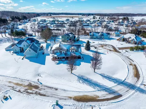 View/Area - 4347 E Fox Run Dr, Syracuse, IN 46567 photo 4 of 5