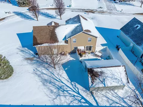 View/Area - 4347 E Fox Run Dr, Syracuse, IN 46567 photo 1 of 5