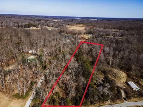 3002 Old State Rd, Henryville, IN 47126