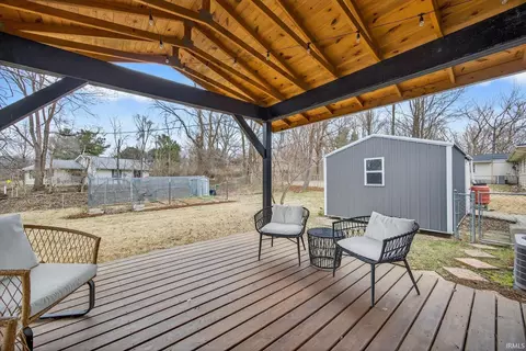 Exterior - 4527 E Deckard Dr, Bloomington, IN 47408 photo 2 of 10