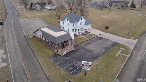 74057409 Wayne Trce, Fort Wayne, IN 46816