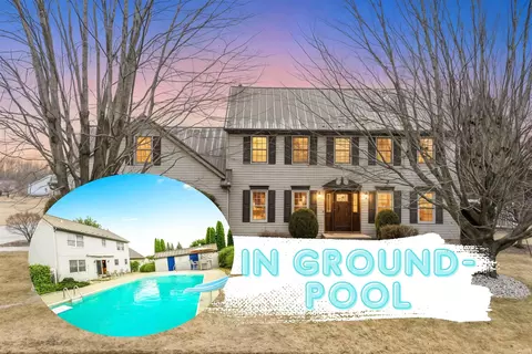 806 Lydia Dr, Warsaw, IN 46582