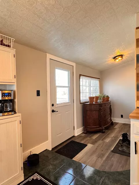 Entry Way - 4480 E 400 S, Hemlock, IN 46937 photo 1 of 2