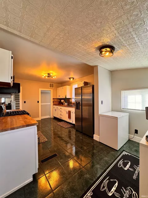 Kitchen - 4480 E 400 S, Hemlock, IN 46937 photo 3 of 4