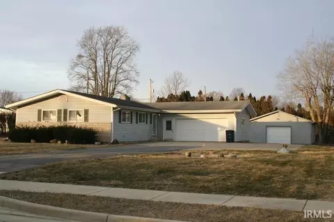 560 S Maish Rd, Frankfort, IN 46041