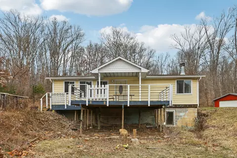 1498 Upper Schooner Rd, Nashville, IN 47448