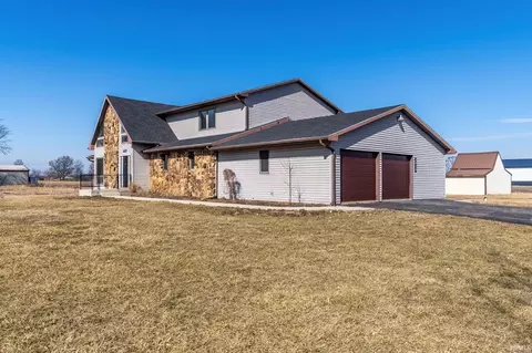Exterior - 7916 Lafayette Center Rd, Yoder, IN 46798 photo 3 of 3