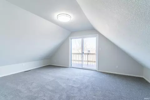 Bedroom - 7916 Lafayette Center Rd, Yoder, IN 46798 photo 4 of 6