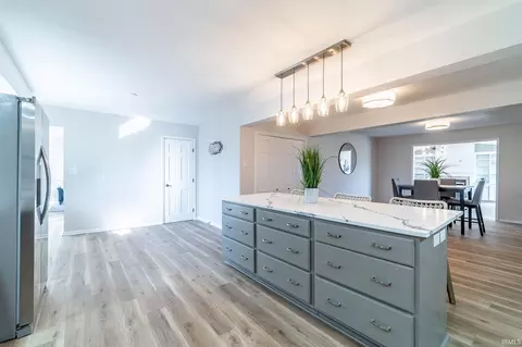 Kitchen - 7916 Lafayette Center Rd, Yoder, IN 46798 photo 3 of 6