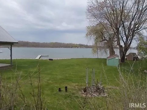 080 E Atwood Lk, Wolcottville, IN 46795