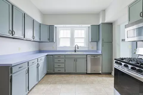 822 Ewing Ave, South Bend, IN 46613 photo 10