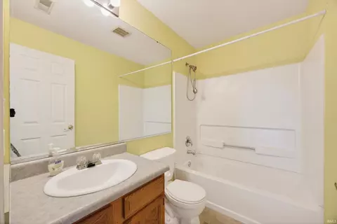 Bath - 3696 S Mcdougal St, Bloomington, IN 47403 photo 2 of 4