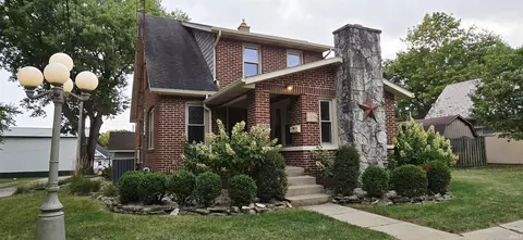 503 E 3rd St, North Manchester, IN 46962
