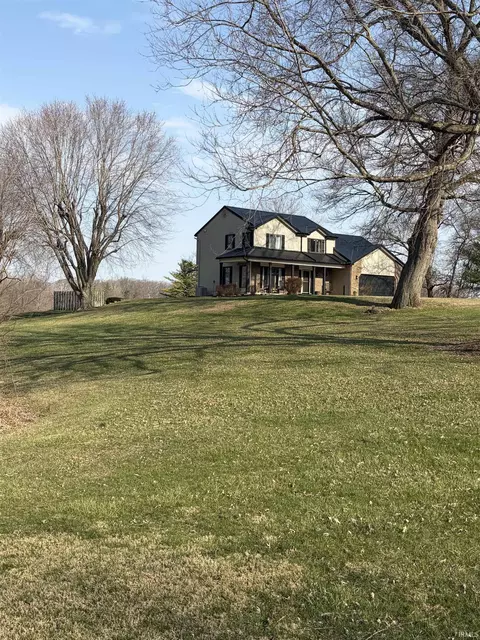 10501 N B Dr, Kendallville, IN 46755