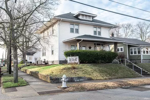 304 S 9th St, Vincennes, IN 47591