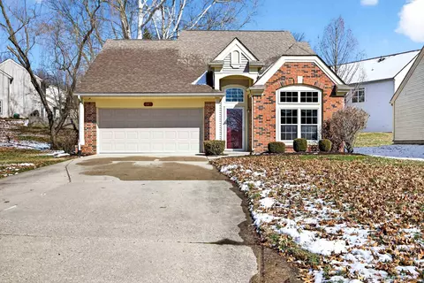 523 E Hickory Stick Dr, Bloomington, IN 47401