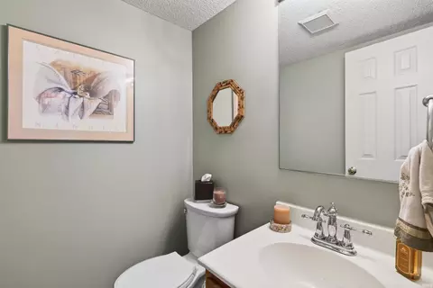 Bath - 523 E Hickory Stick Dr, Bloomington, IN 47401 photo 1 of 3
