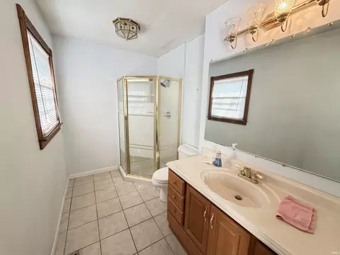 Bath - 3532 E Rogers Rd, Bloomington, IN 47401 photo 2 of 3