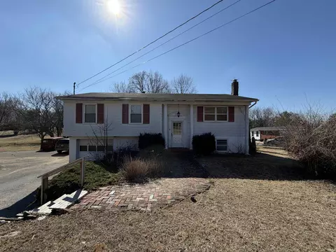Exterior - 3532 E Rogers Rd, Bloomington, IN 47401 photo 4 of 7