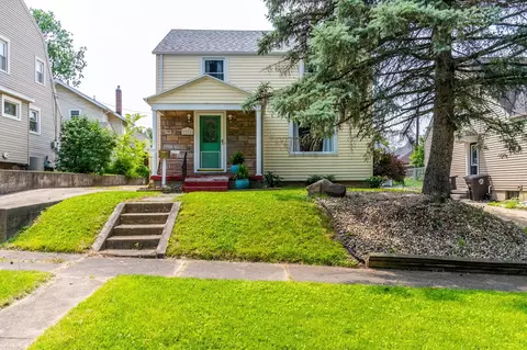 2222 Lawndale Dr, Fort Wayne, IN 46805