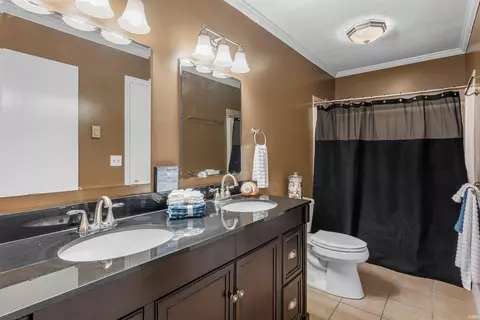 Bath - 1006 E Delphi Pike, Converse, IN 46919 photo 1 of 1