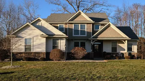 18175 Baldwin Dr, South Bend, IN 46637