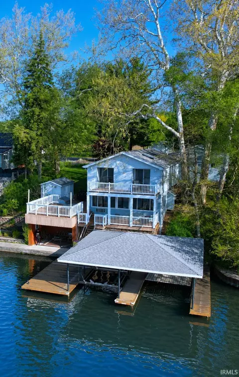 5100 E Quiet Water Ct, Monticello, IN 47960