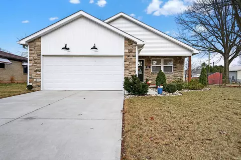 502 N High St, Walton, IN 46994