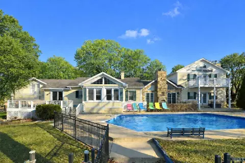 2636 N Peterson Dr, Monticello, IN 47960