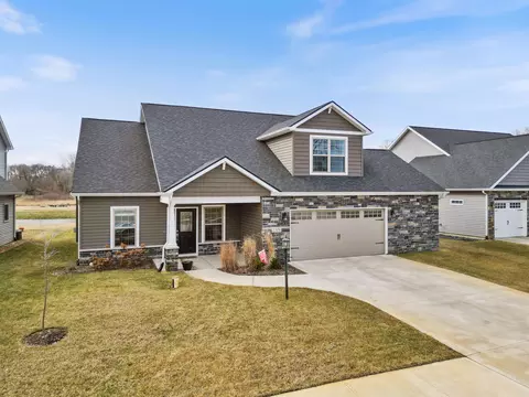 1318 Tuscany Xing, Winona Lake, IN 46590