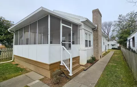 1214 S Harlan Ave, Evansville, IN 47714